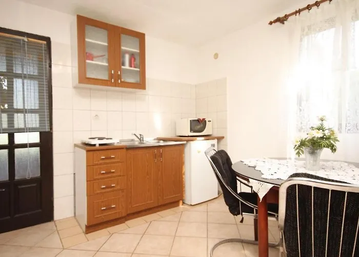 Apartamento With A Parking Space Rukavac, Vis - 8920