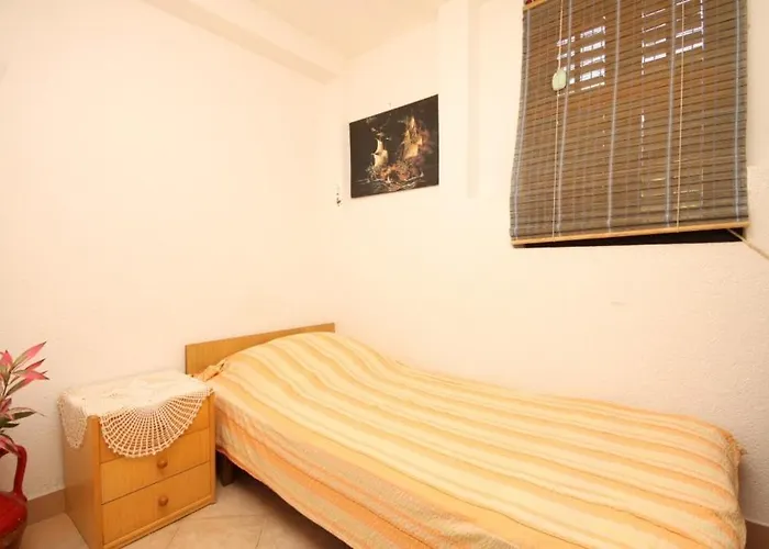 Apartamento With A Parking Space Rukavac, Vis - 8920